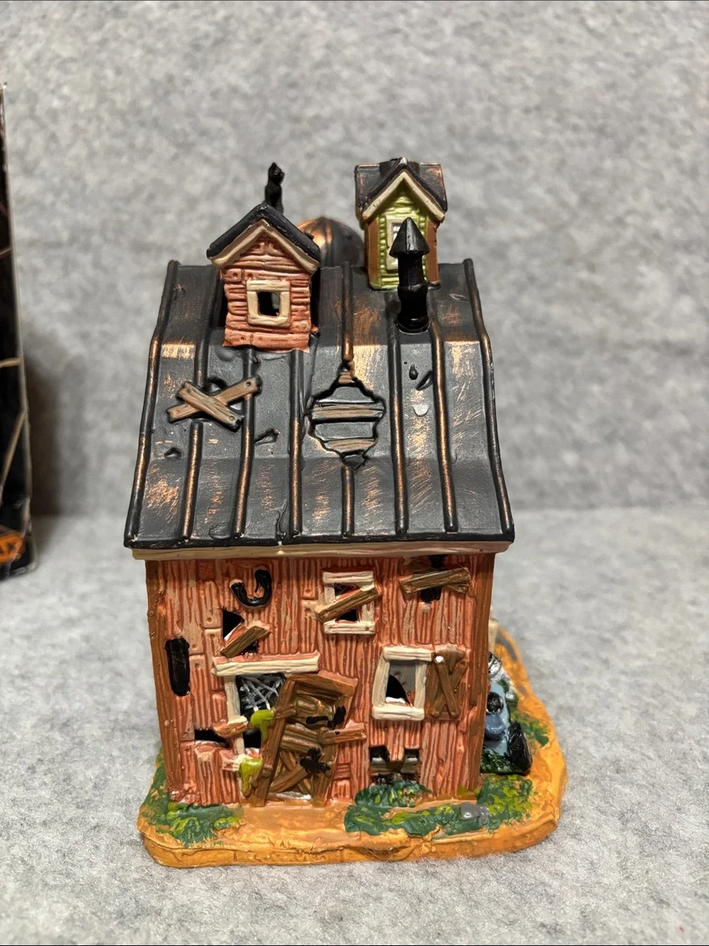 Halloween Lemax Spooky Town Dilapidated Barn 55916 2015 Scary